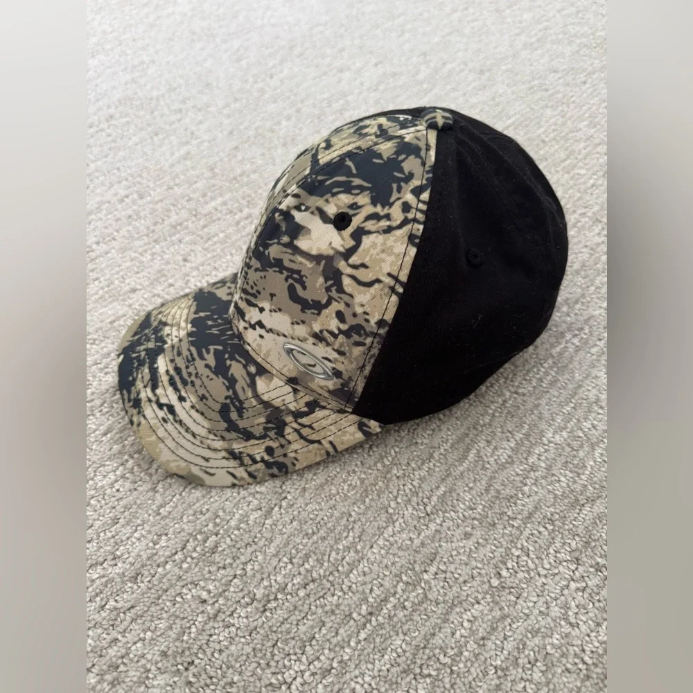 Oakley Camo Hunting Hat Tin Foil II SHINE Green/Black FlexFit Cap L/XL